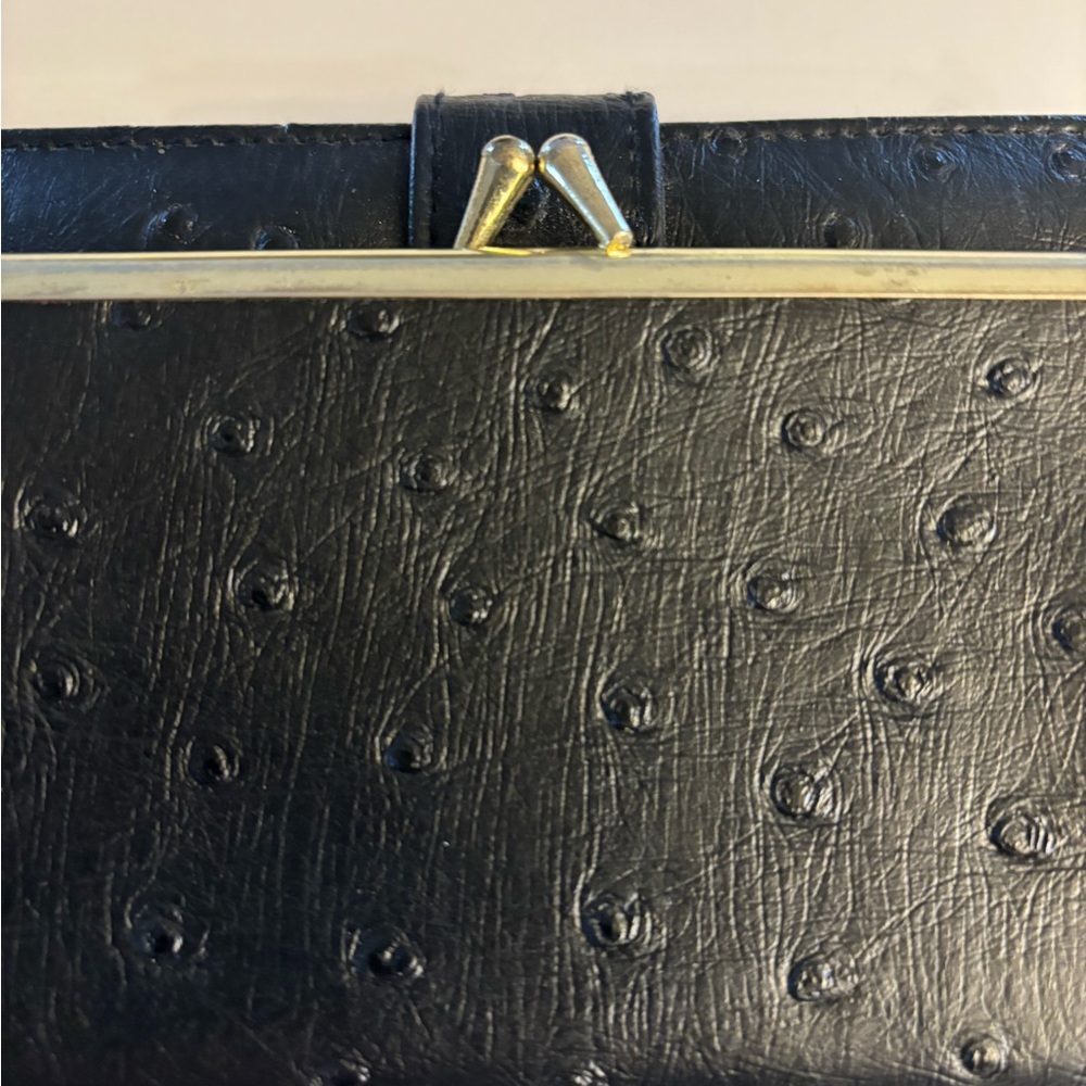 Vintage Elegant Black Ostrich Embossed Women's Wallet/Clutch - Picture 2 of 8